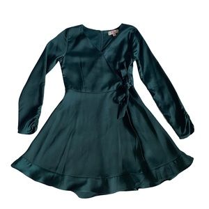 Used Gianni Bini Girl Dress